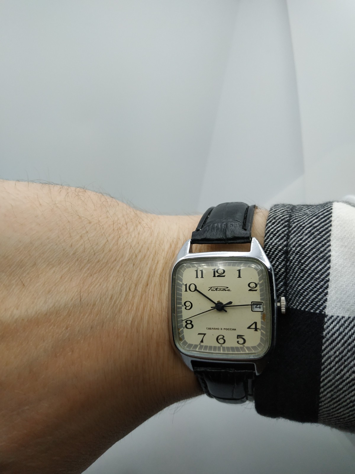 Russian Men’s Dress Vintage Watch Raketa Mechanical 2609 Retro USSR Soviet