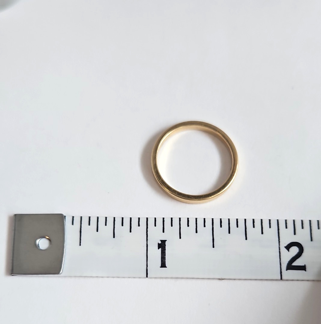 Classic 14k Yellow Gold Plain Wedding Band Pinky Ring Size 4 Weighs 1.60 Grams