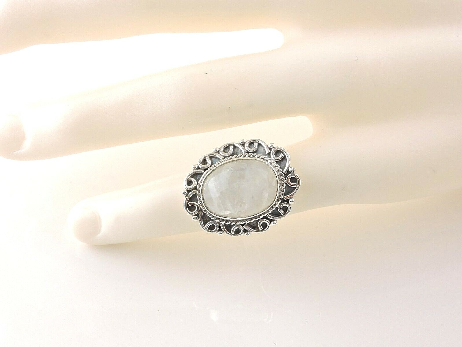 Sterling Silver 14 ct Oval Moonstone Ring