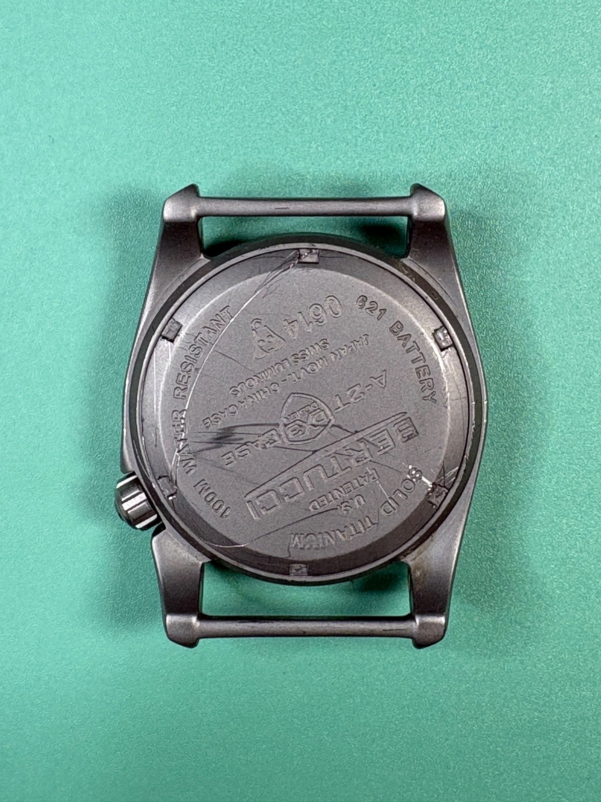 Bertucci A2-T watch Men 40mm Black Dial Titanium Date Round Nato New battery
