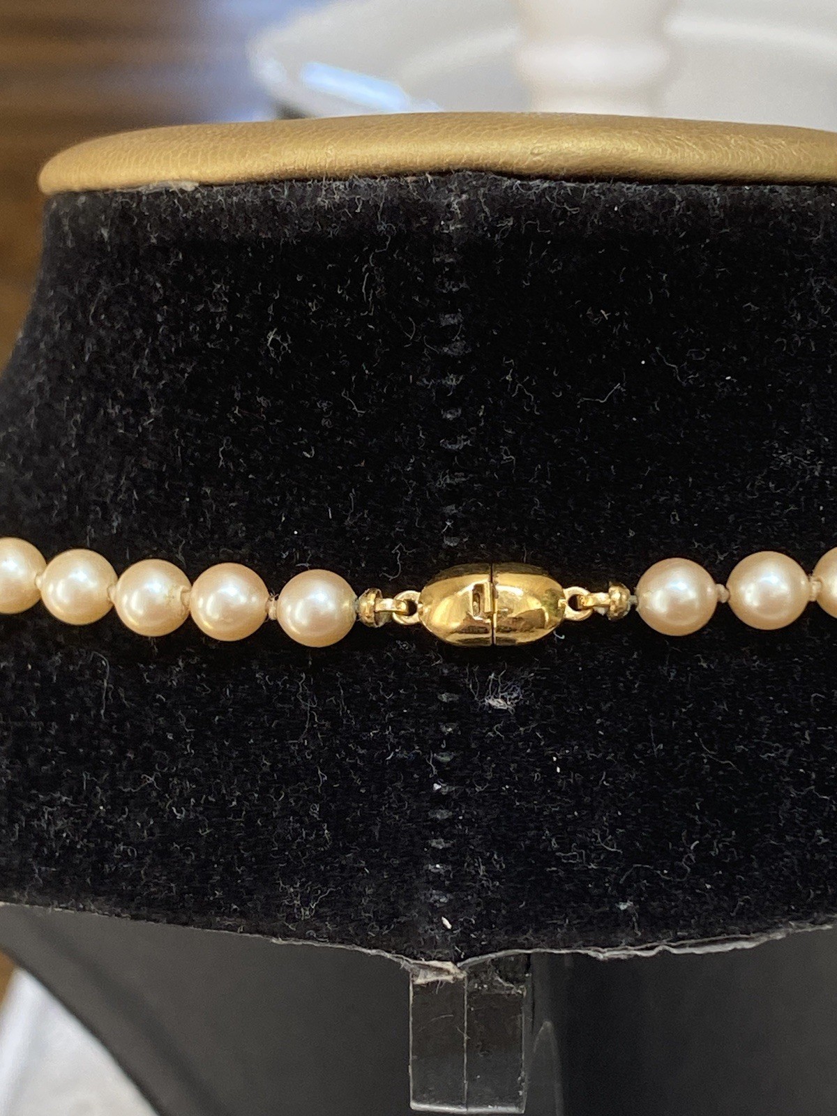Vtg Monet Gold Tone Cream Champagne Knotted Faux Pearl Necklace 19 1/2 inches