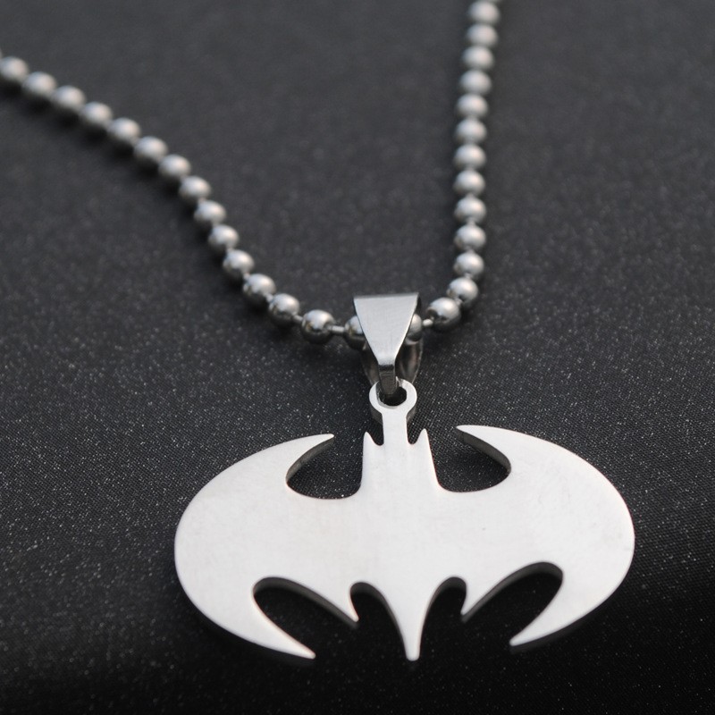 Cool Men’s Bat Pendant Necklace Stainless Steel Superhero Necklace Halloween
