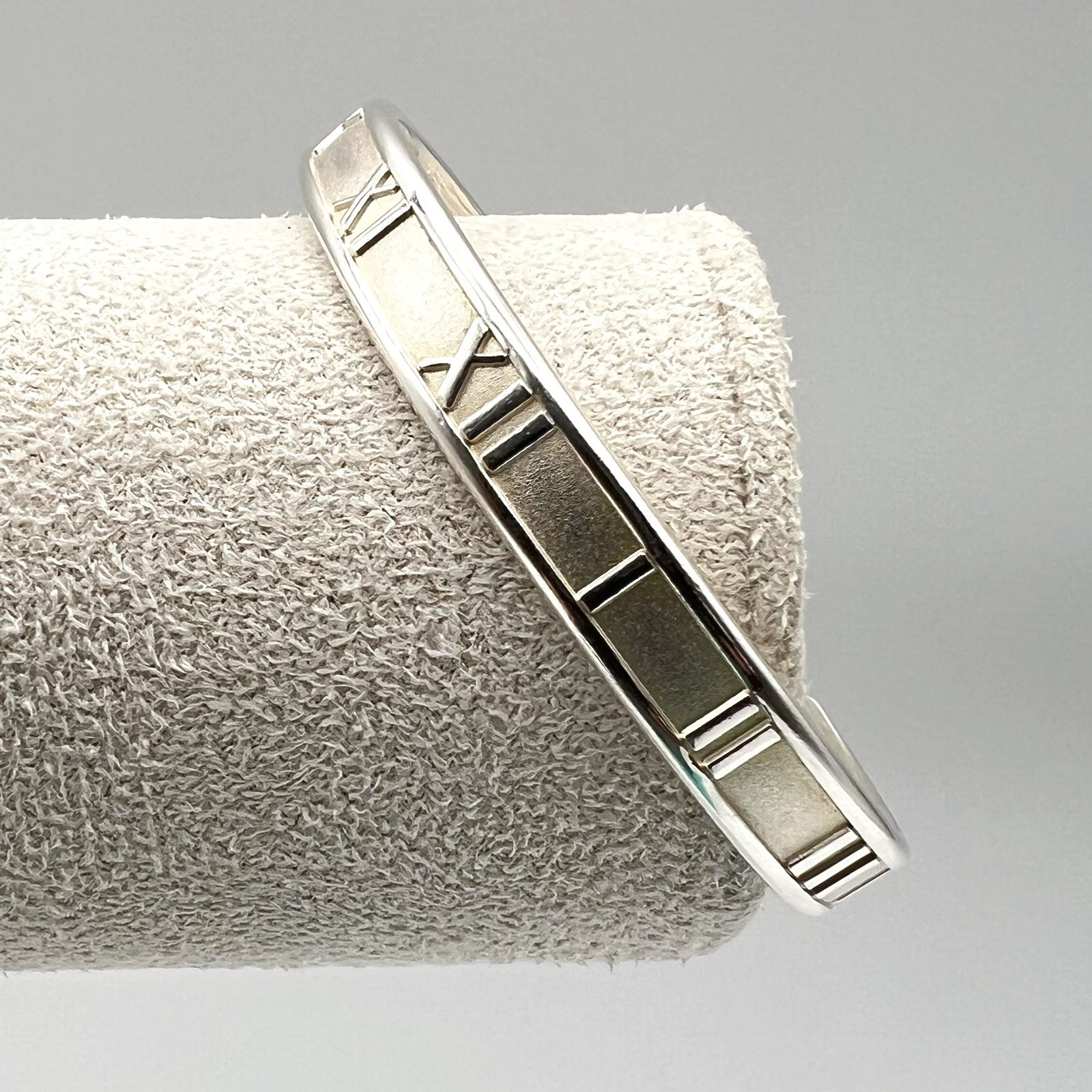 Tiffany & Co Atlas Cuff Bangle 925 Silver 16cm / 6.3in Vintage 1995 Pouch Box