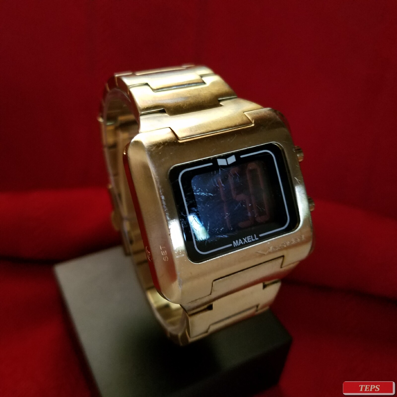 Vestal “Maxell jr.” (Gold) 50M Digital China Movement w/ Date & Light