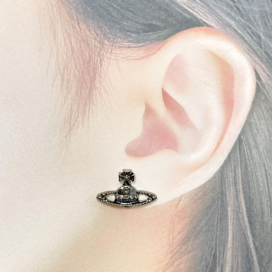 Mini Orb Earrings gunmetal 1.7cm Pierced Accessory With Pouch