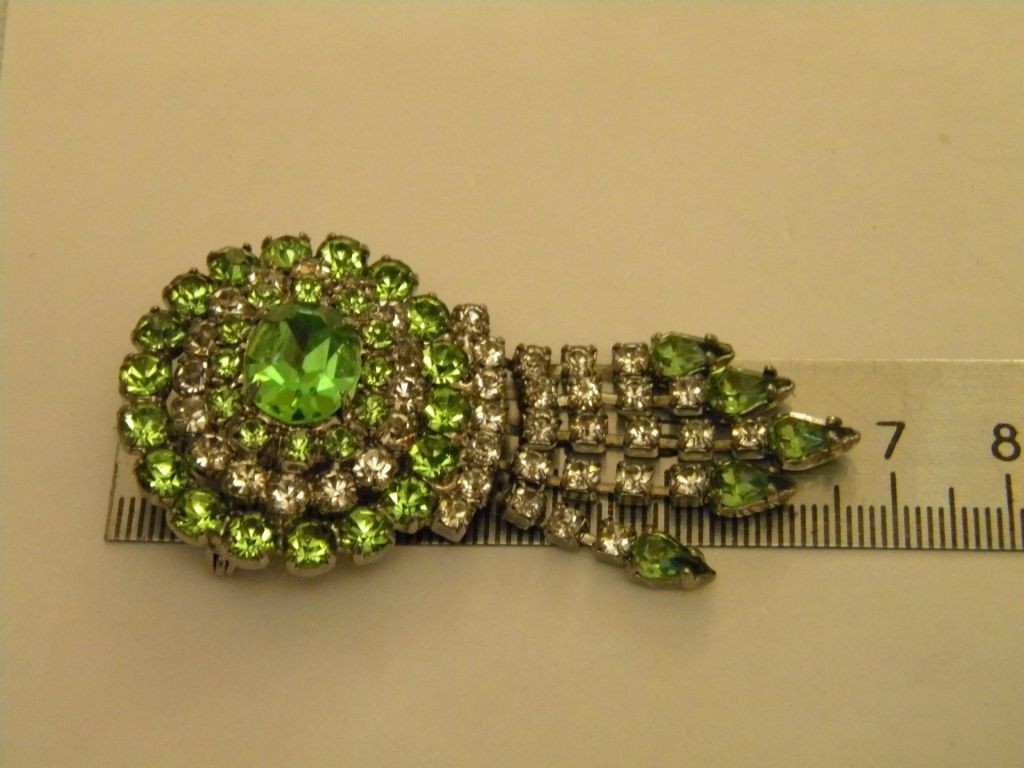 Beautiful Czech Jewelry Brooch Czechoslovakia Vintage Jablonex 282