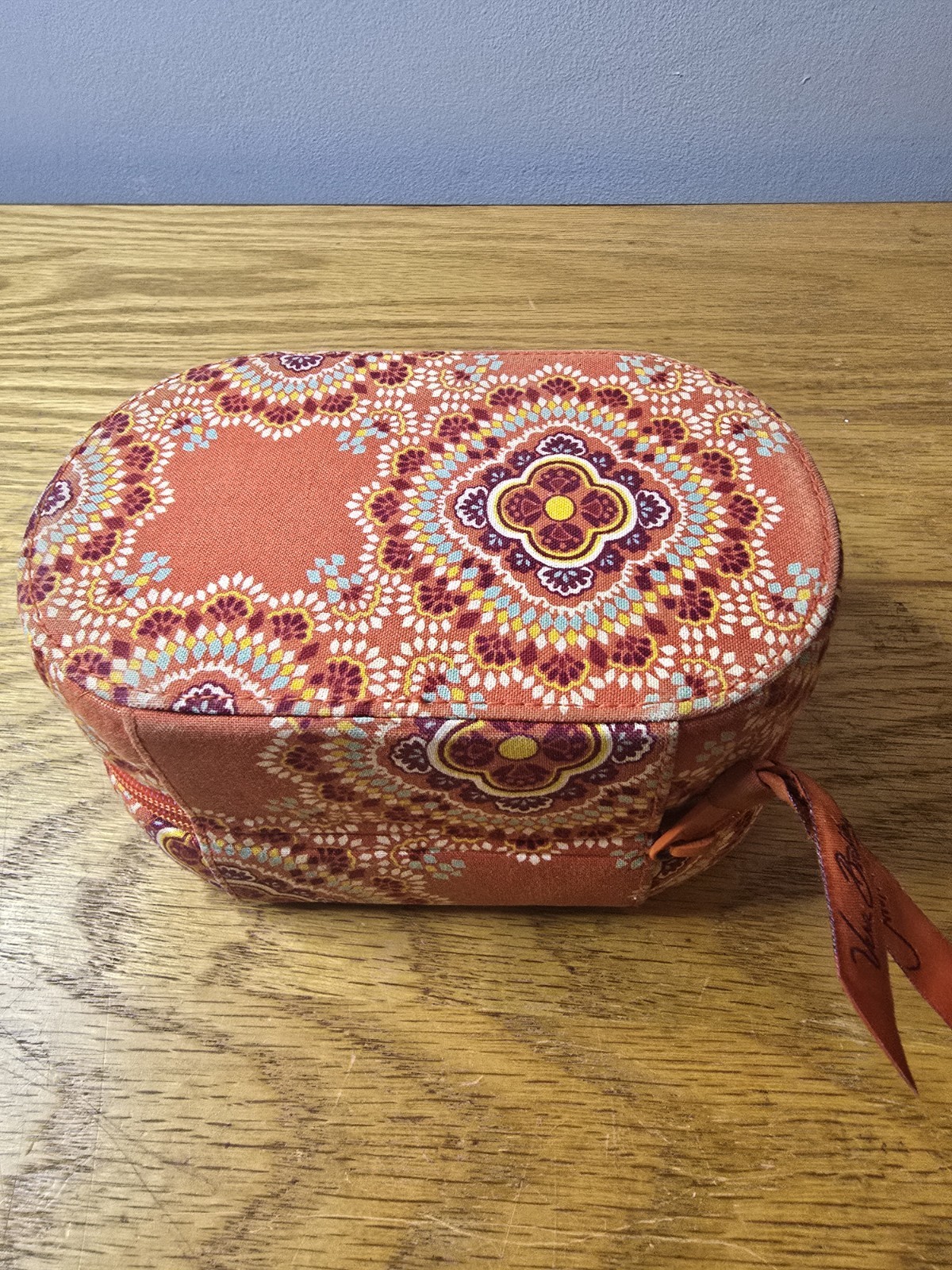 Vera Bradley Retired Coral Pattern Hard Case Zip Travel Jewelry Box-Oval Case