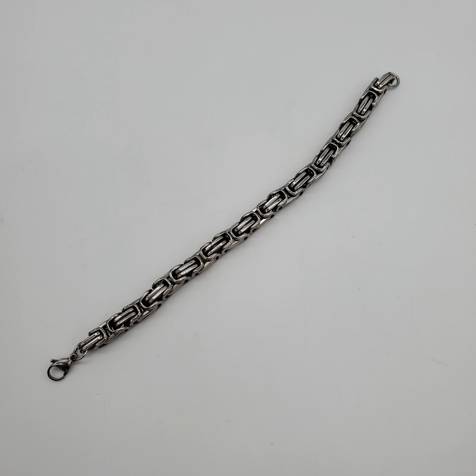 Stainless Steel Men’s/Women’s Unisex Bracelet Round w/ Lobster Closure 8.25″