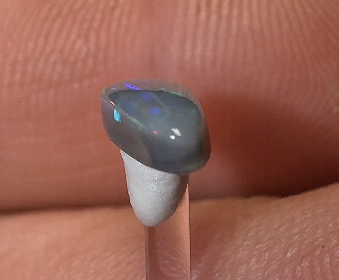 Natural Solid Australian Dark Opal 0.55ct, Lightning Ridge, jewelry making stone
