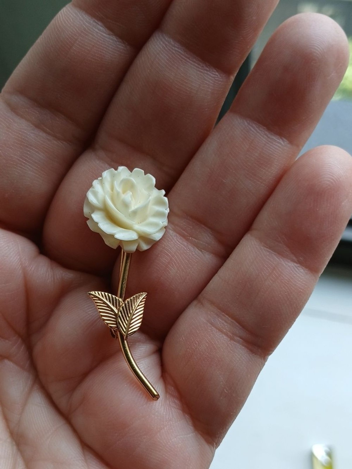 VTG 1940s Carved Celluloid Cream Rose Brooch Pin Gold Filled Stem