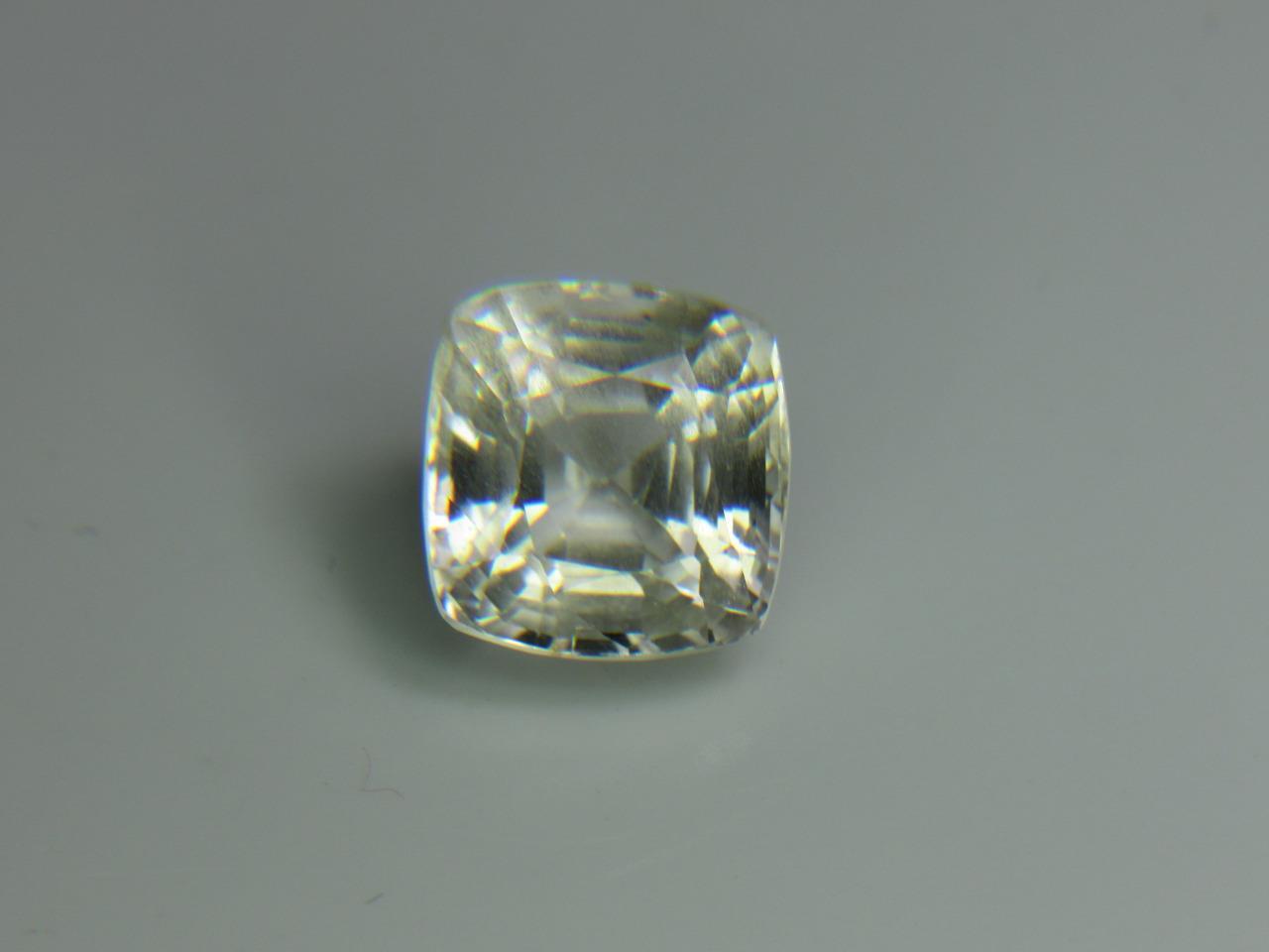 9.65CT VS STUNNING NATURAL UNTREATED WHITE / COLORLESS MYANMAR BURMA TOPAZ