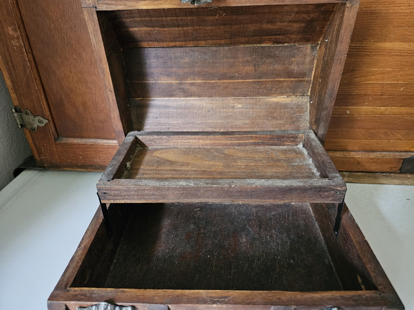 Wood Treasure Chest Style Jewelry Keepsake Box, Hinged Lid, 9 in