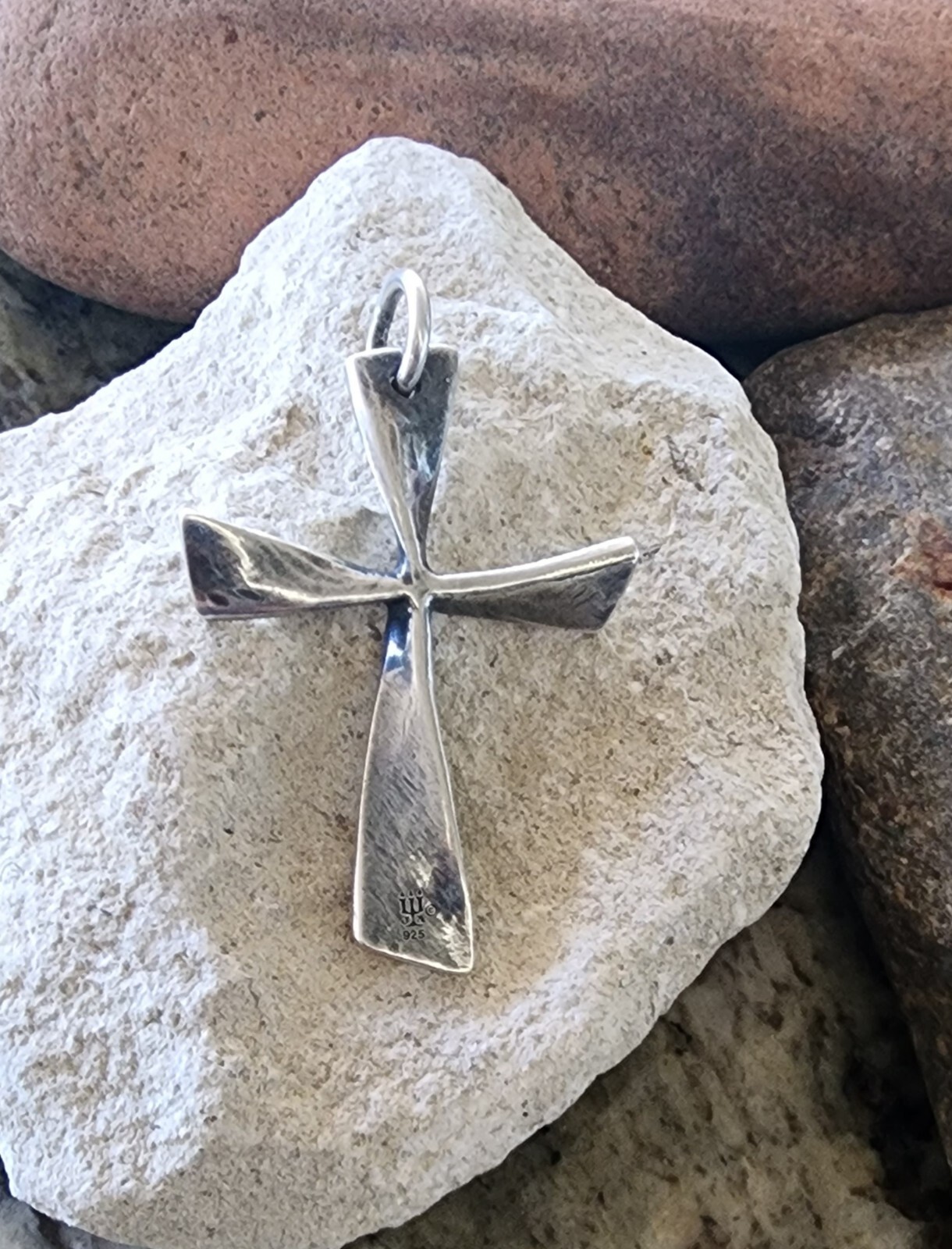 Rare Large James Avery Twist Cross Pendant Unisex, Neat Piece! 7.69 Grams