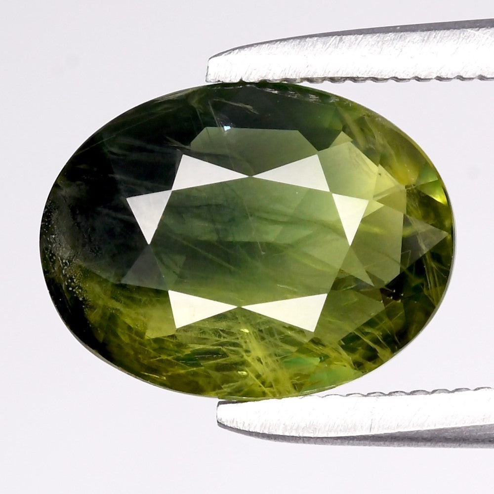 2.29ct ETW Green Sapphire Gemstone – Oval Cut