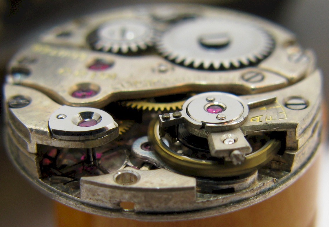early MIDO AS – 15.4 mm 15 jewels watch movement for parts
