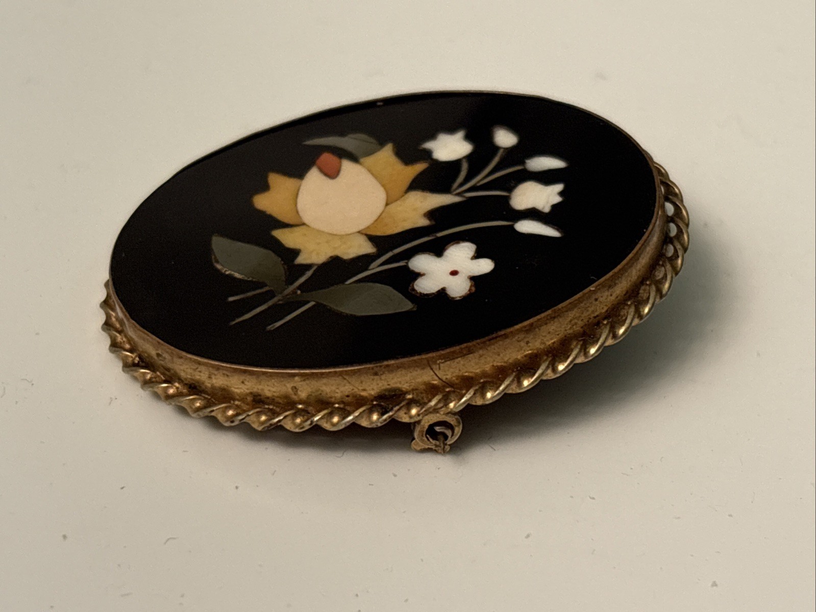 Vintage Gold Tone Floral Inlay Pietra Dura Brooch G2U
