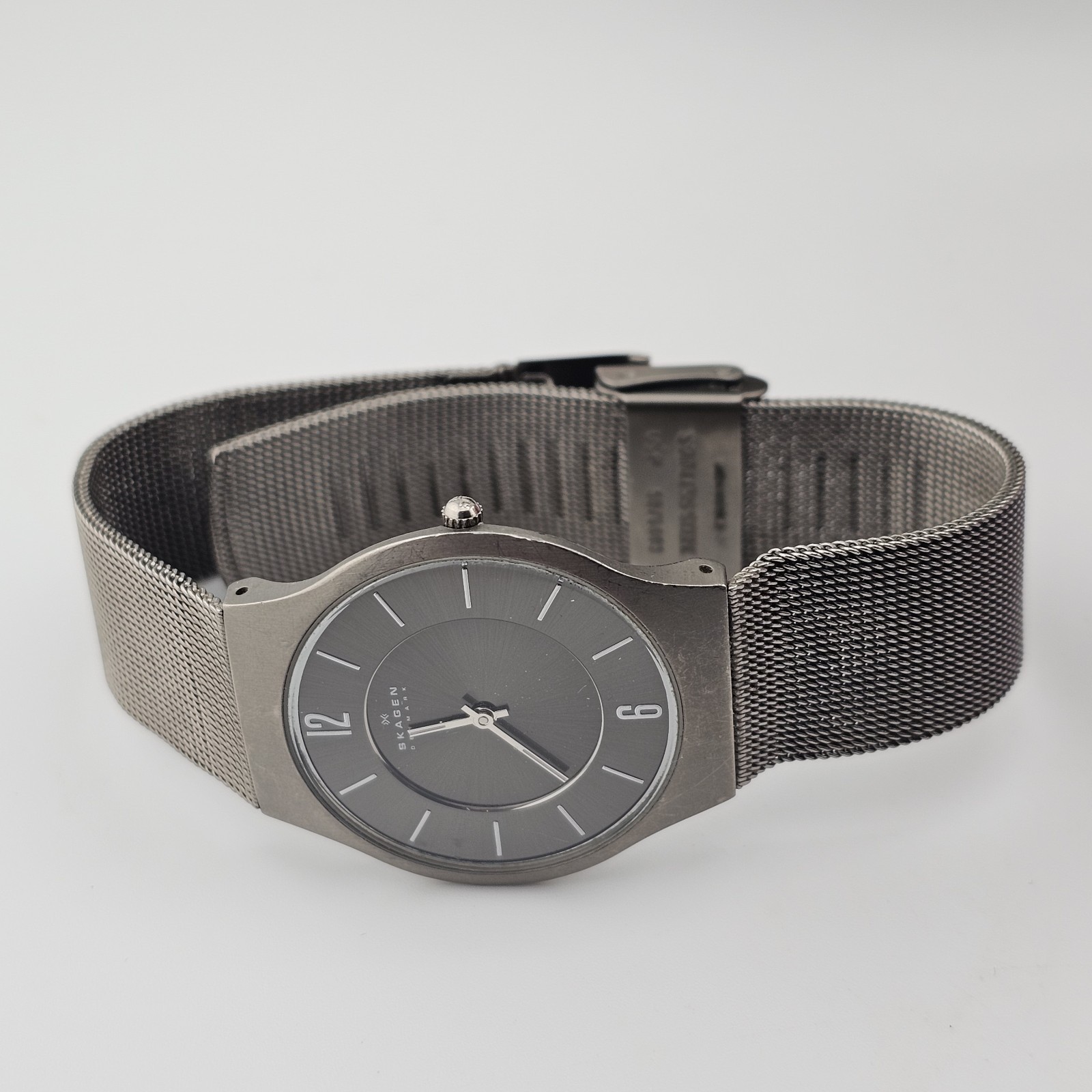 Skagen Denmark Titanium Ultra Thin Watch for Men-New Battery