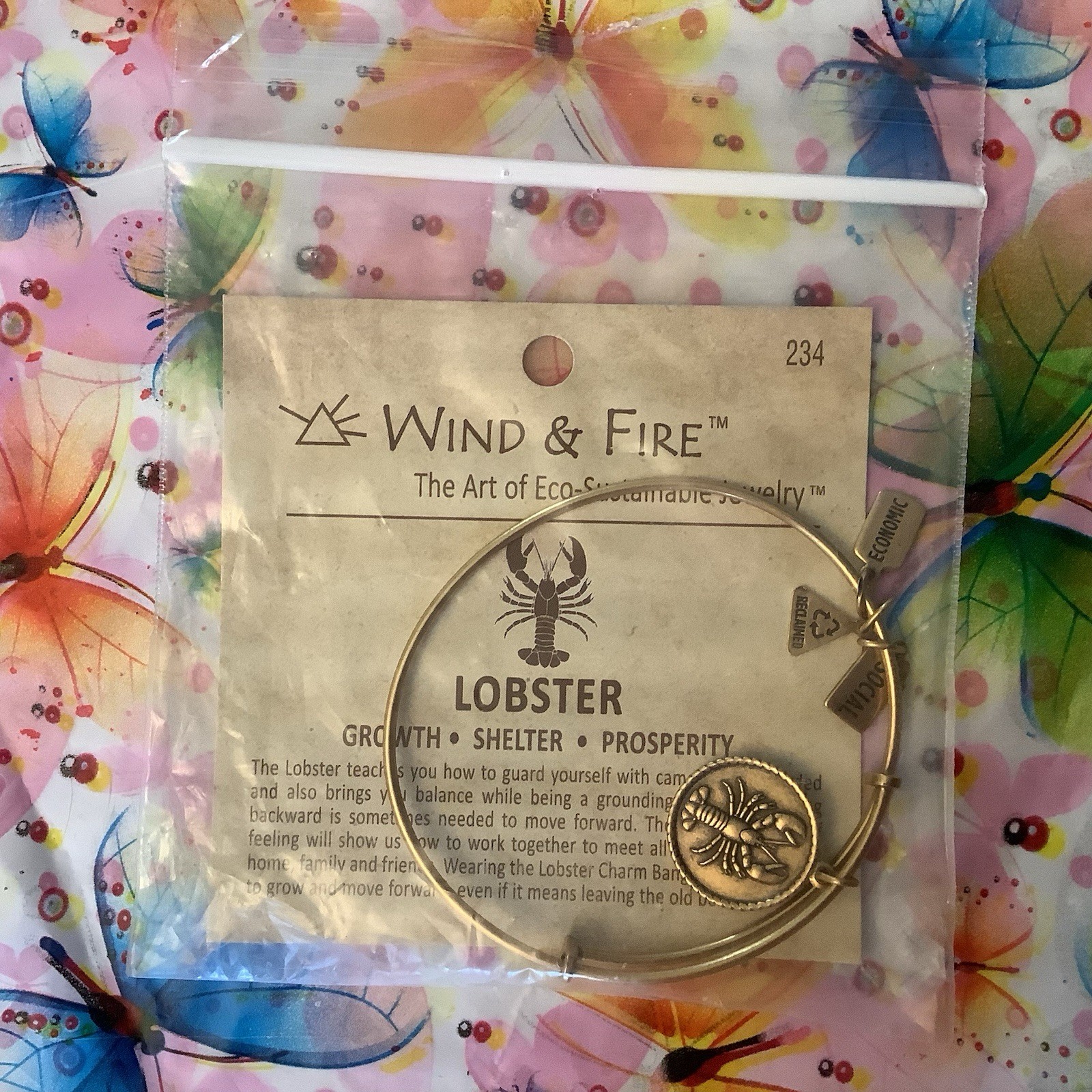 Wind & Fire LOBSTER Bracelet Gold Tone in Gift Bag