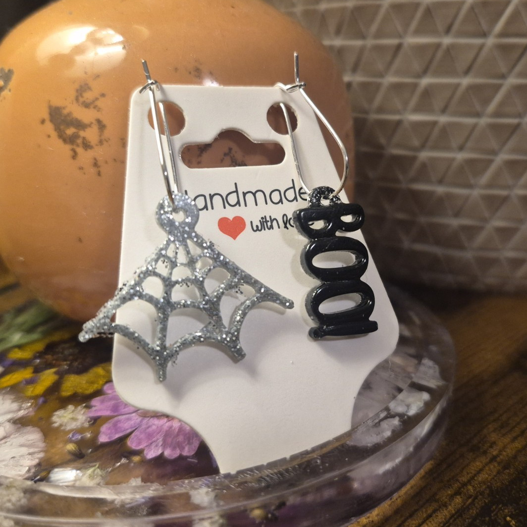 Handmade Halloween Spiderweb & “Boo” Dangle/Drop Hook Earrings Black Silver