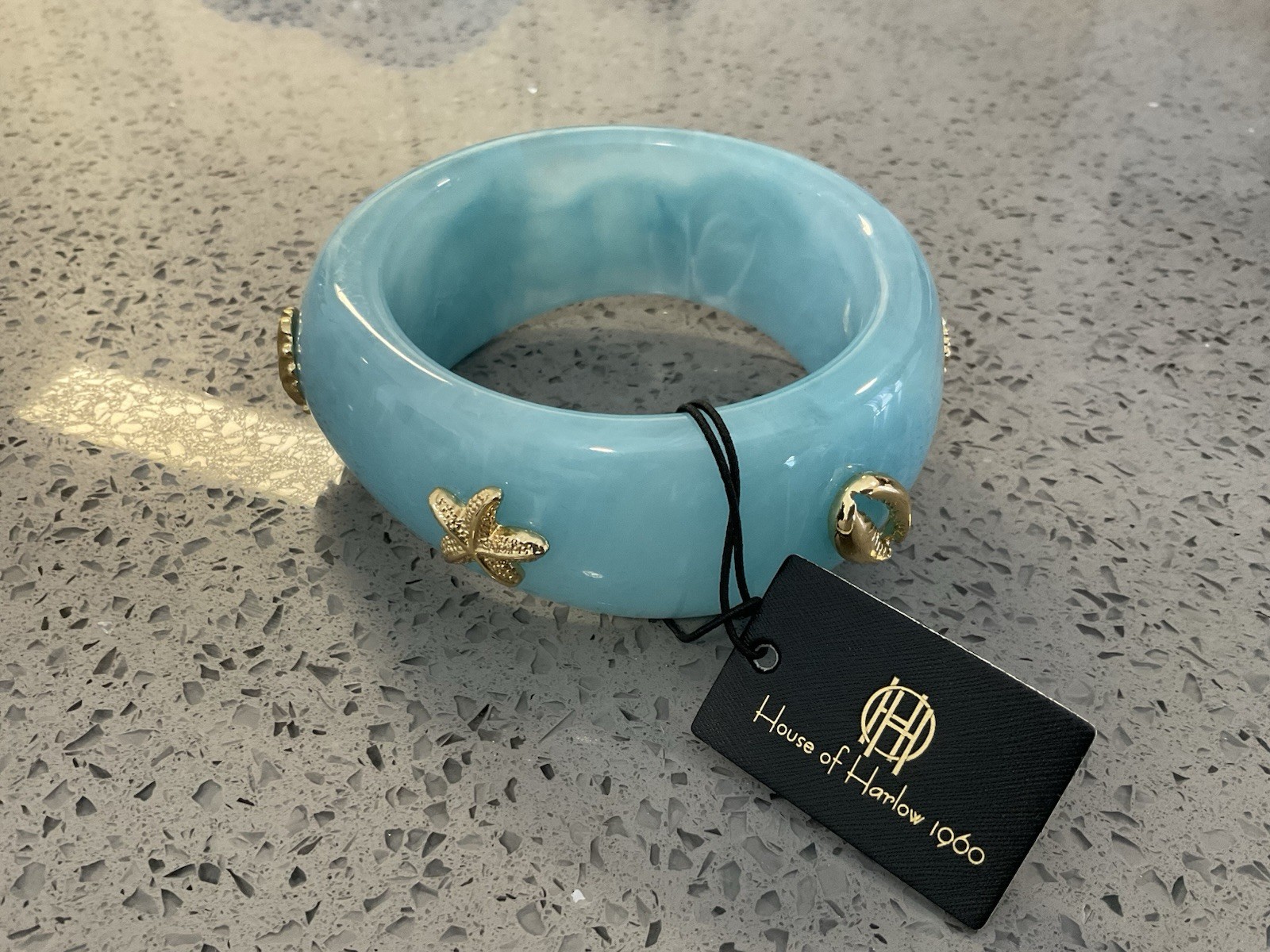 House of Harlow Blue Chunky Bangle Bracelet Gold Tone Seashell Starfish 8.25″