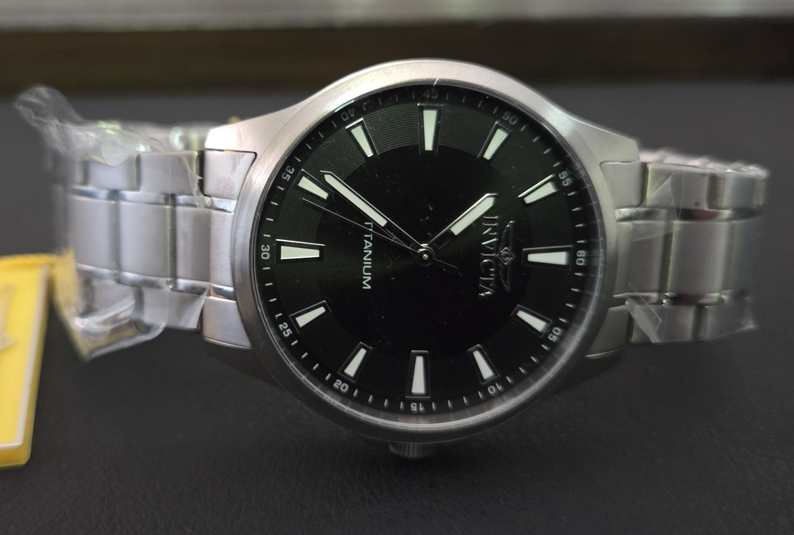 Solid Titanium Invicta TI-22 Men’s Watch – 43mm Silver Black 47515 NEW IN BOX