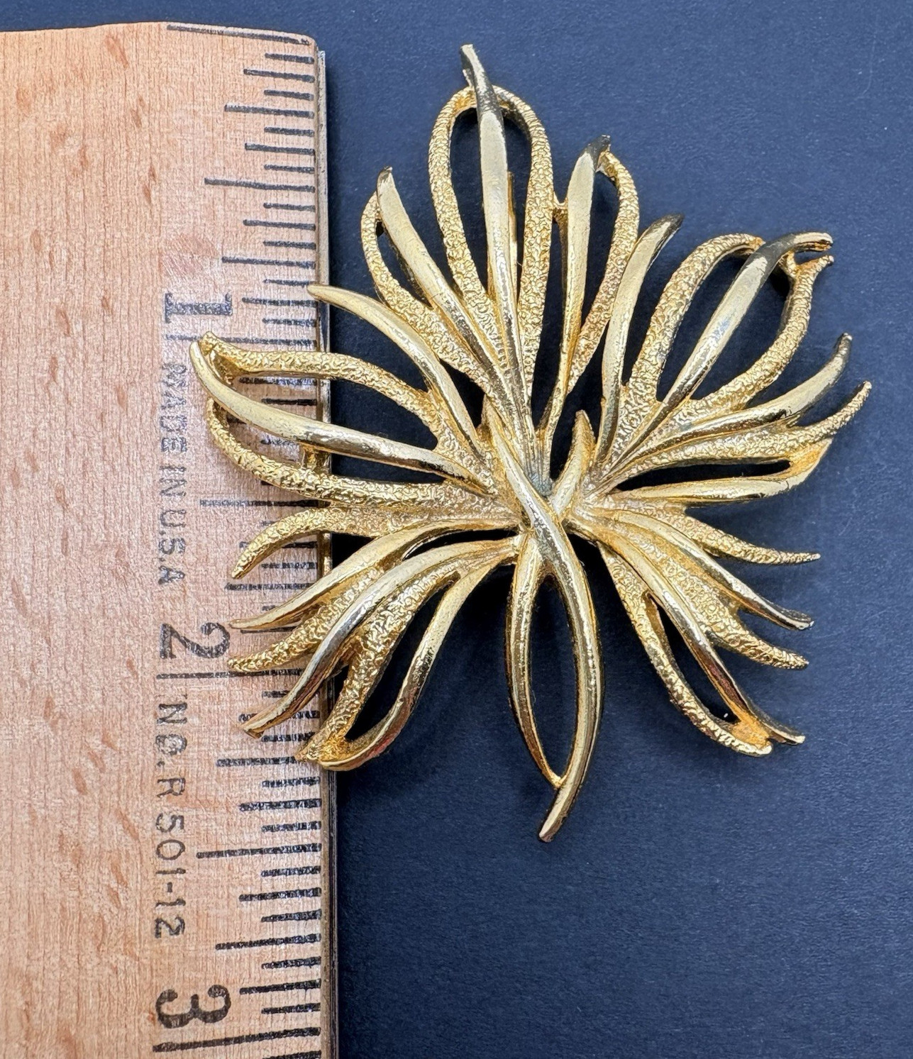 Vintage Gerry’s Floral Spray Brooch Gold Tone Nature Classic 2.5″