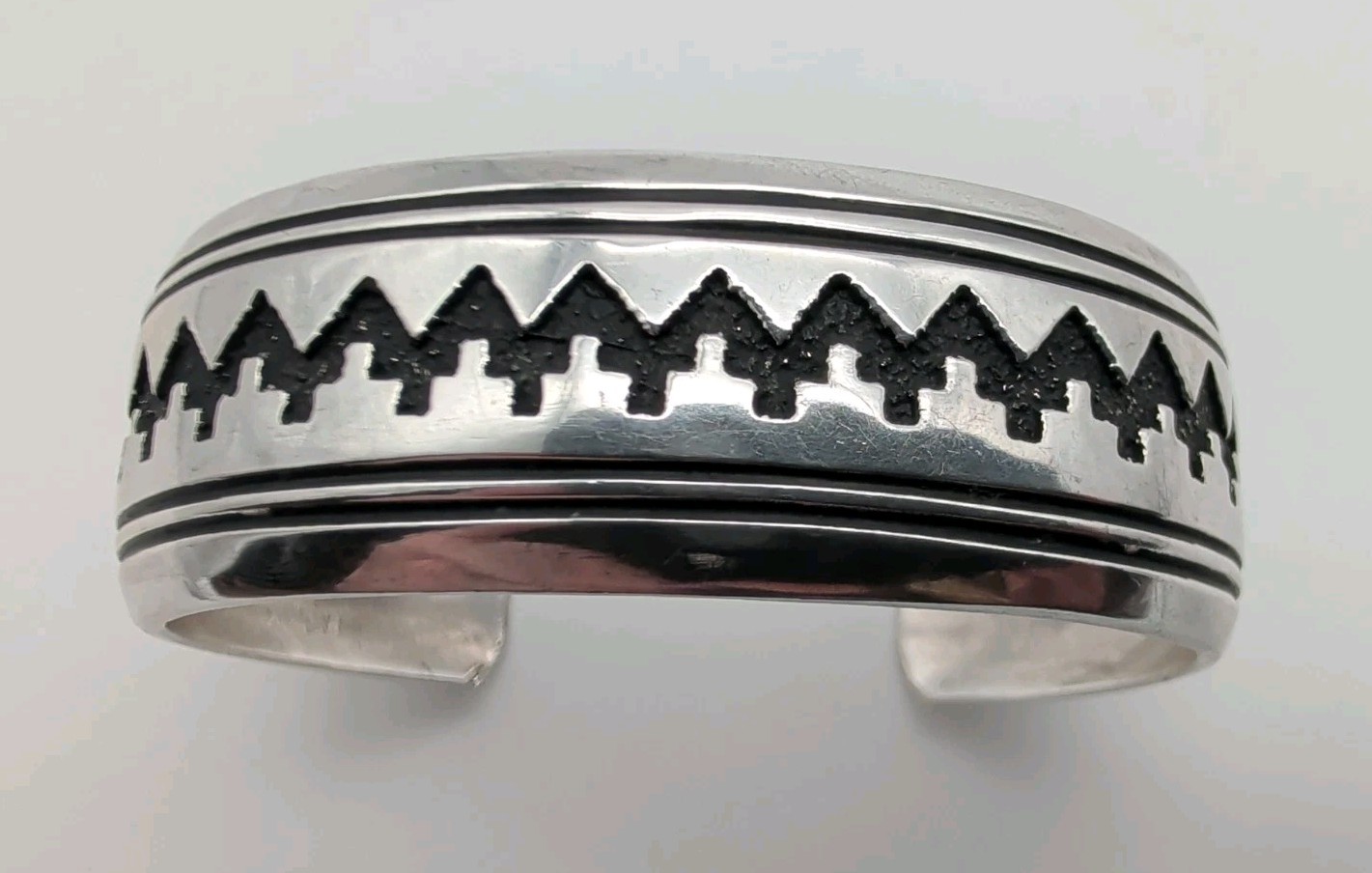 Vintage Navajo Tommy Singer Handmade Sterling Silver Cuff Bracelet Stacker Sz 6½