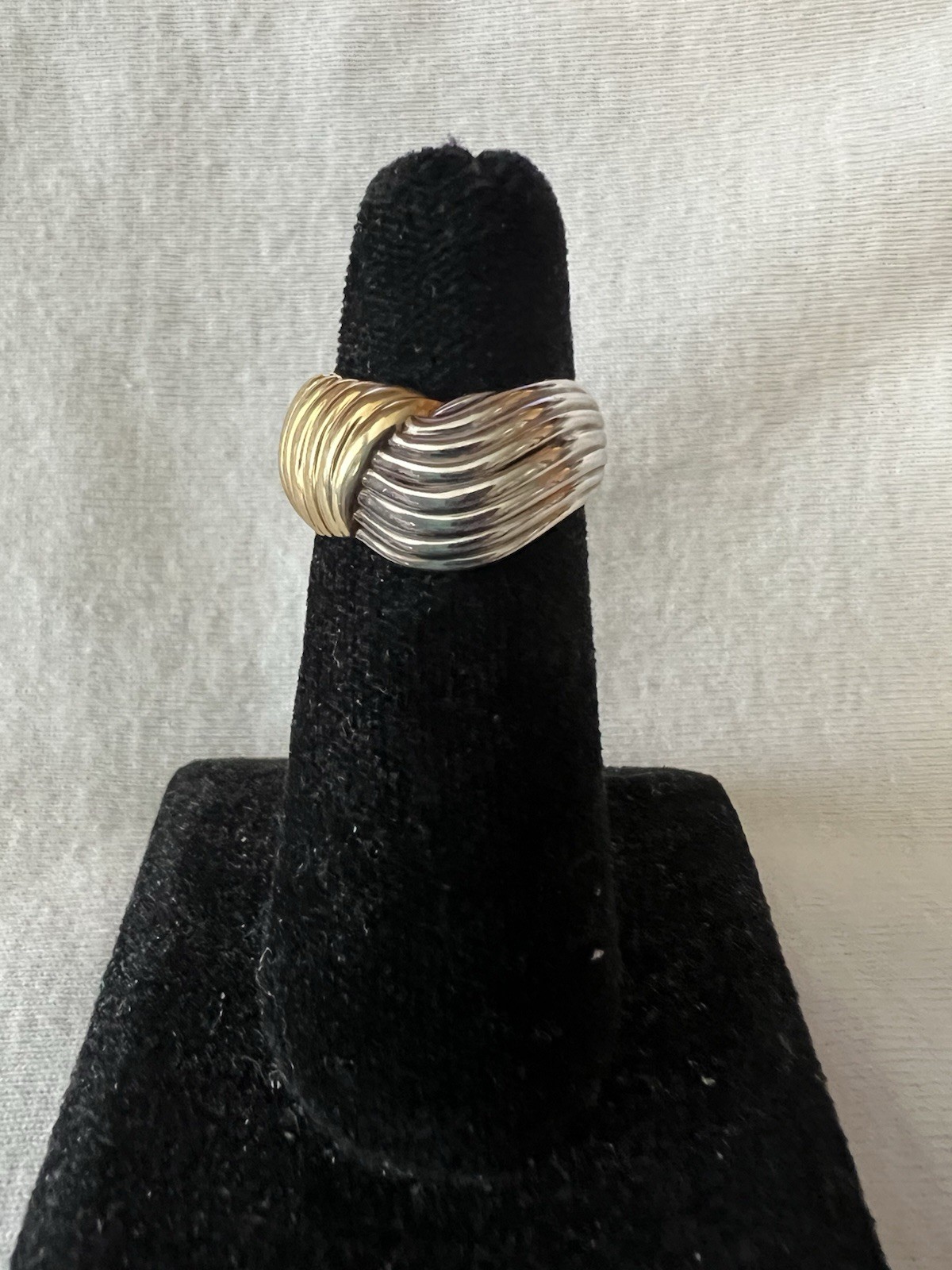 14K Tri-Color Band Ring, Size 7.5. Weighs 5 Grams, Pre-Owned