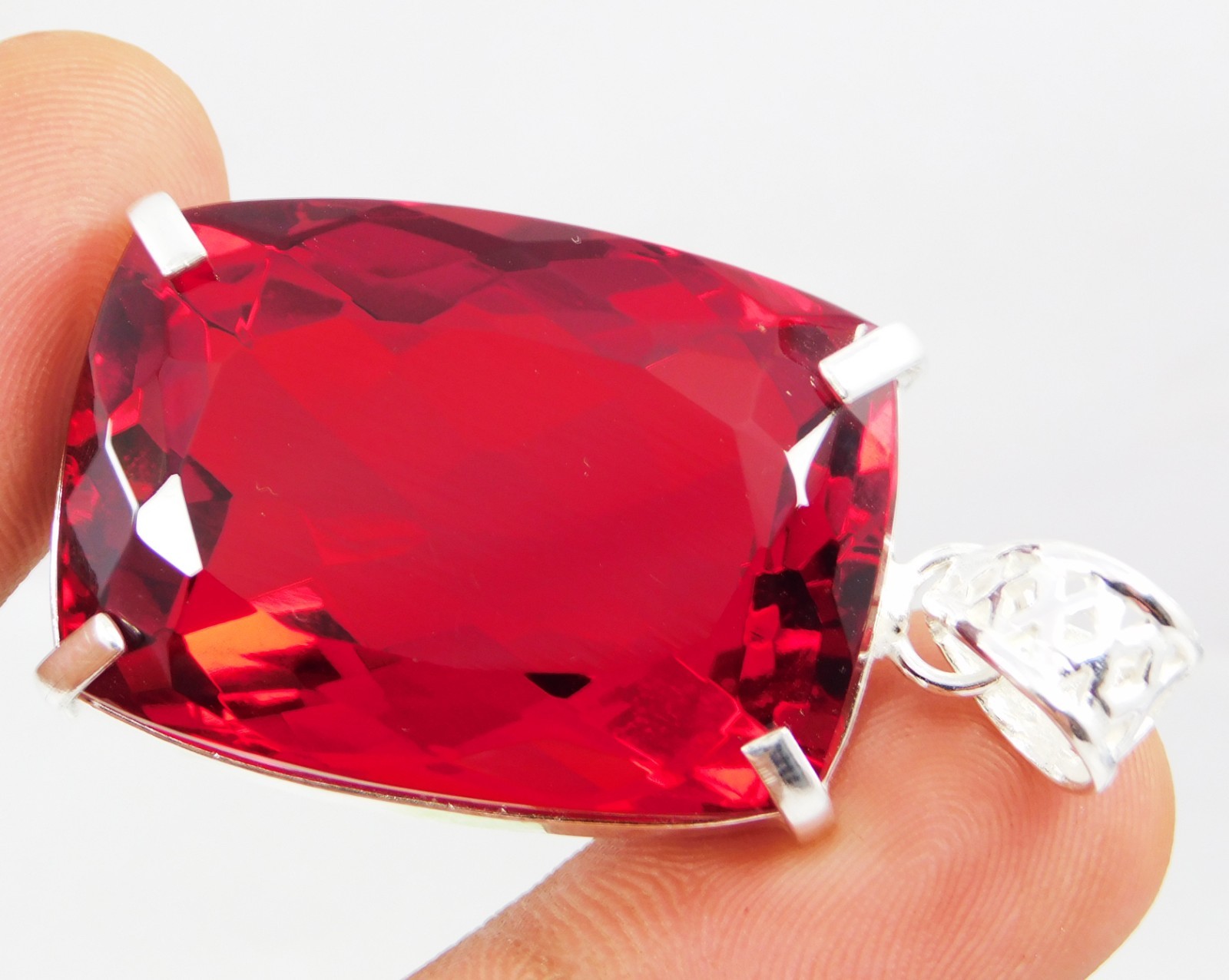 Solid Silver Pendant 97.70 Ct Natural Red Topaz Cushion Cut Certified Gemstone
