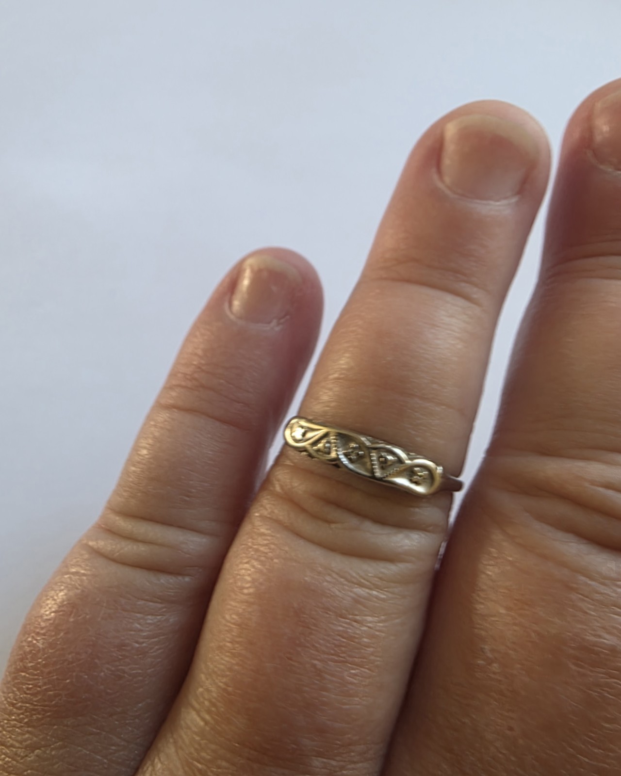 ARTCARVED 1920’s Art Deco 14k White Gold Wedding Ring -Size 8