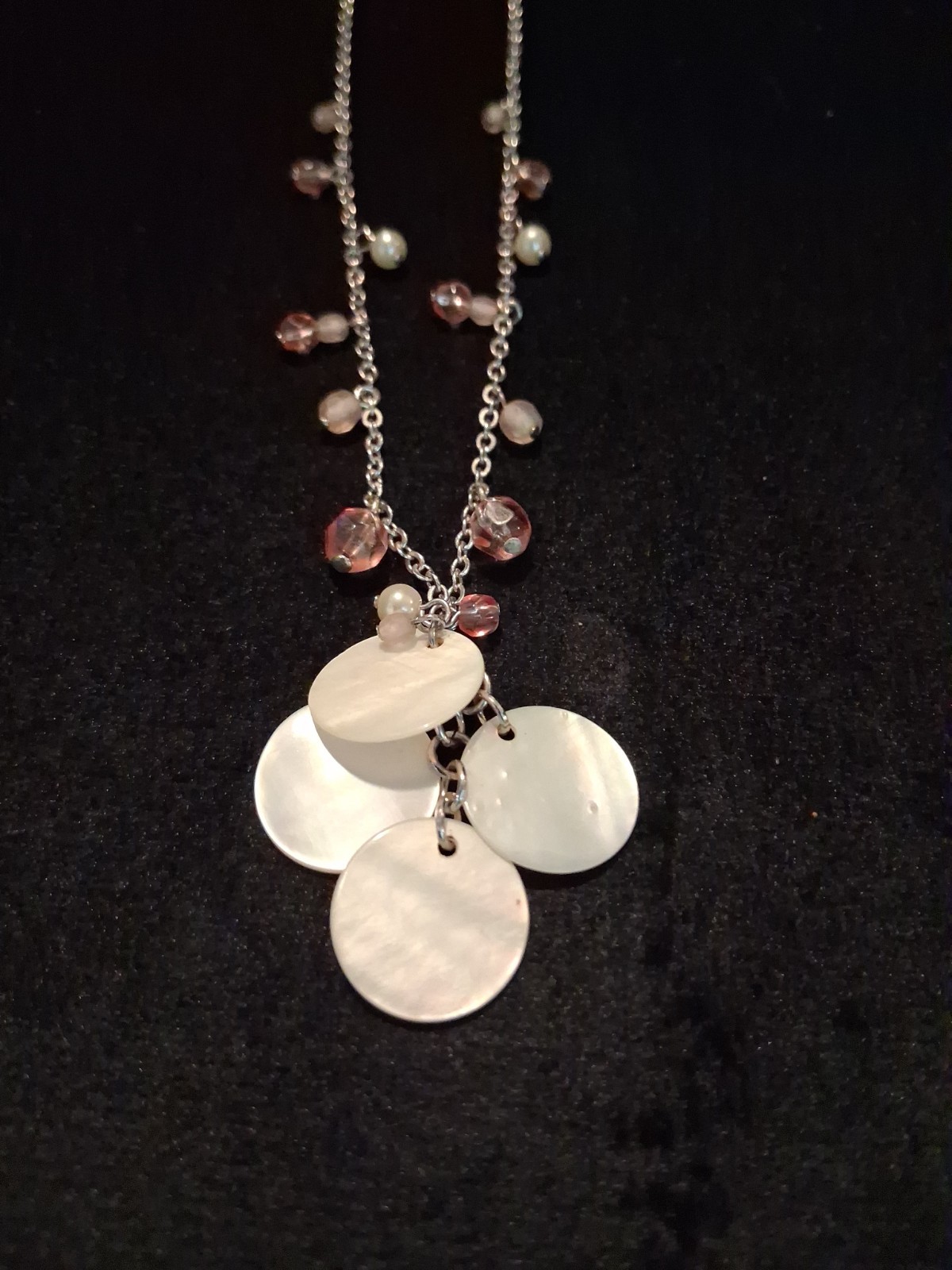 Cookie Lee Mother of Pearl Shell Necklace Pink Crystal Bead Short Statement 18″