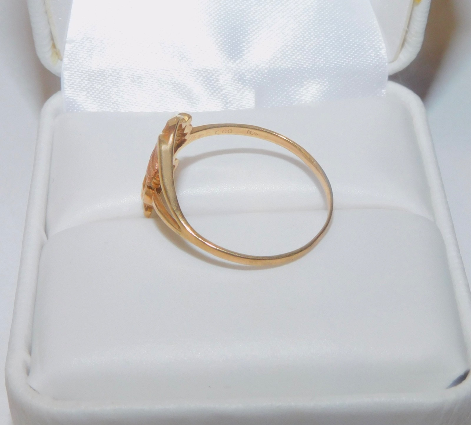 Black Hills Gold 10k Long Diamond Cut Ring Size 7 1/4