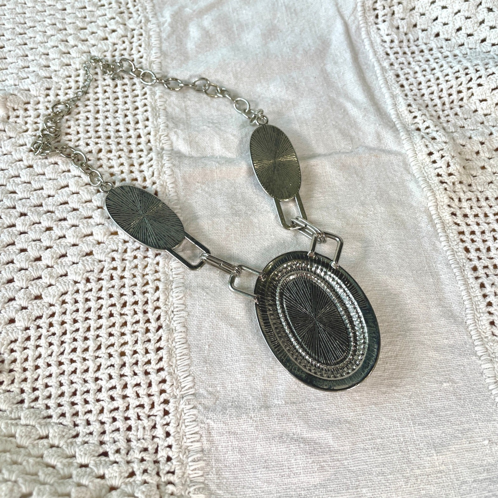 Boho Silver Tone Cobalt Blue Oval Statement Necklace Chunky Link Southwestern