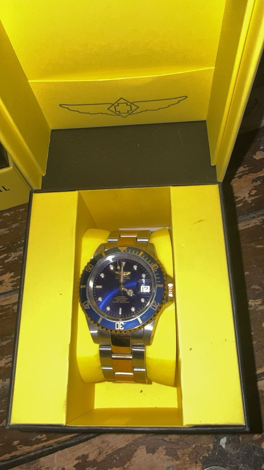 Invicta Pro Diver blue dial two tone stainless bracelet automatic 200m date