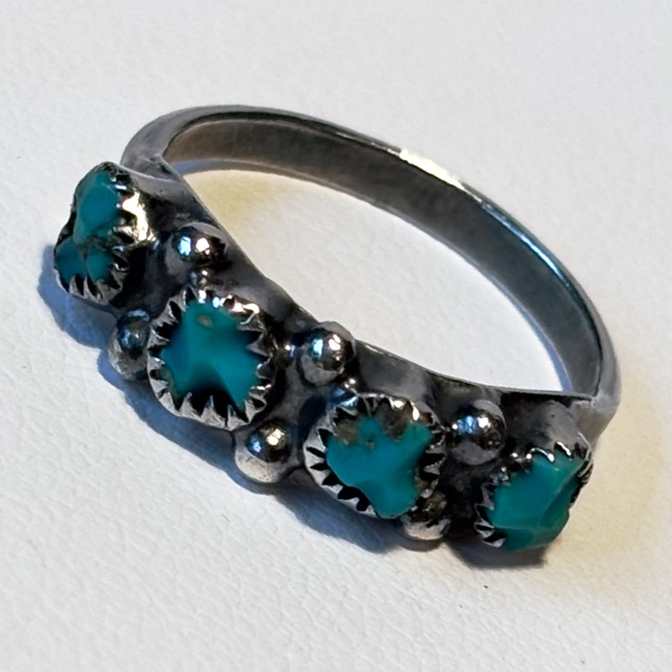 Tumbled Turquoise Stones in Petite Sterling Silver Snake Eye Band Ring, SZ 5.5