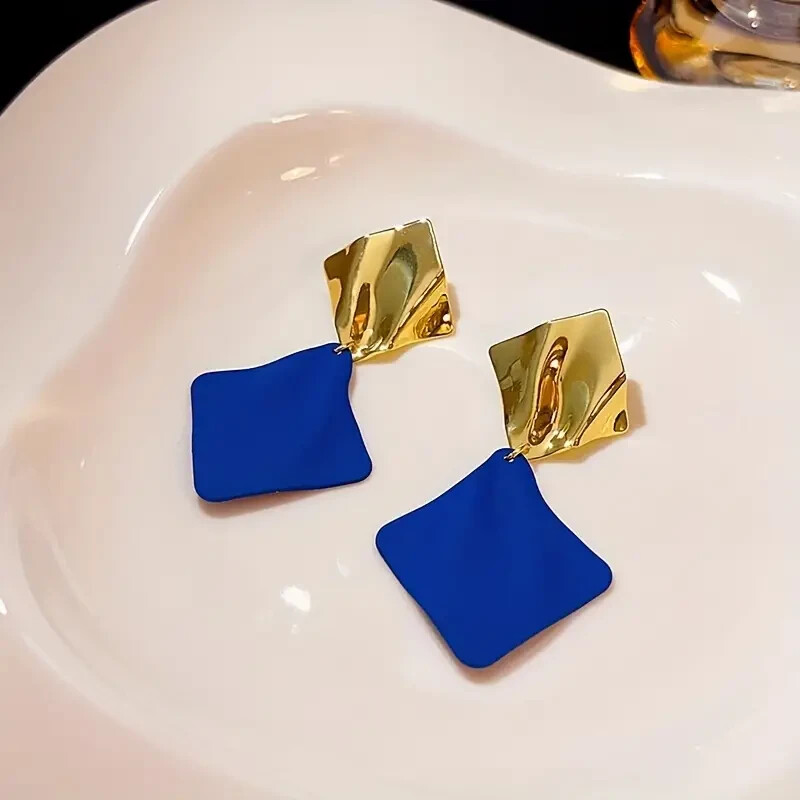Retro Sexy Metal Style Rhombus Personality Trend Klein Blue Contrast Color