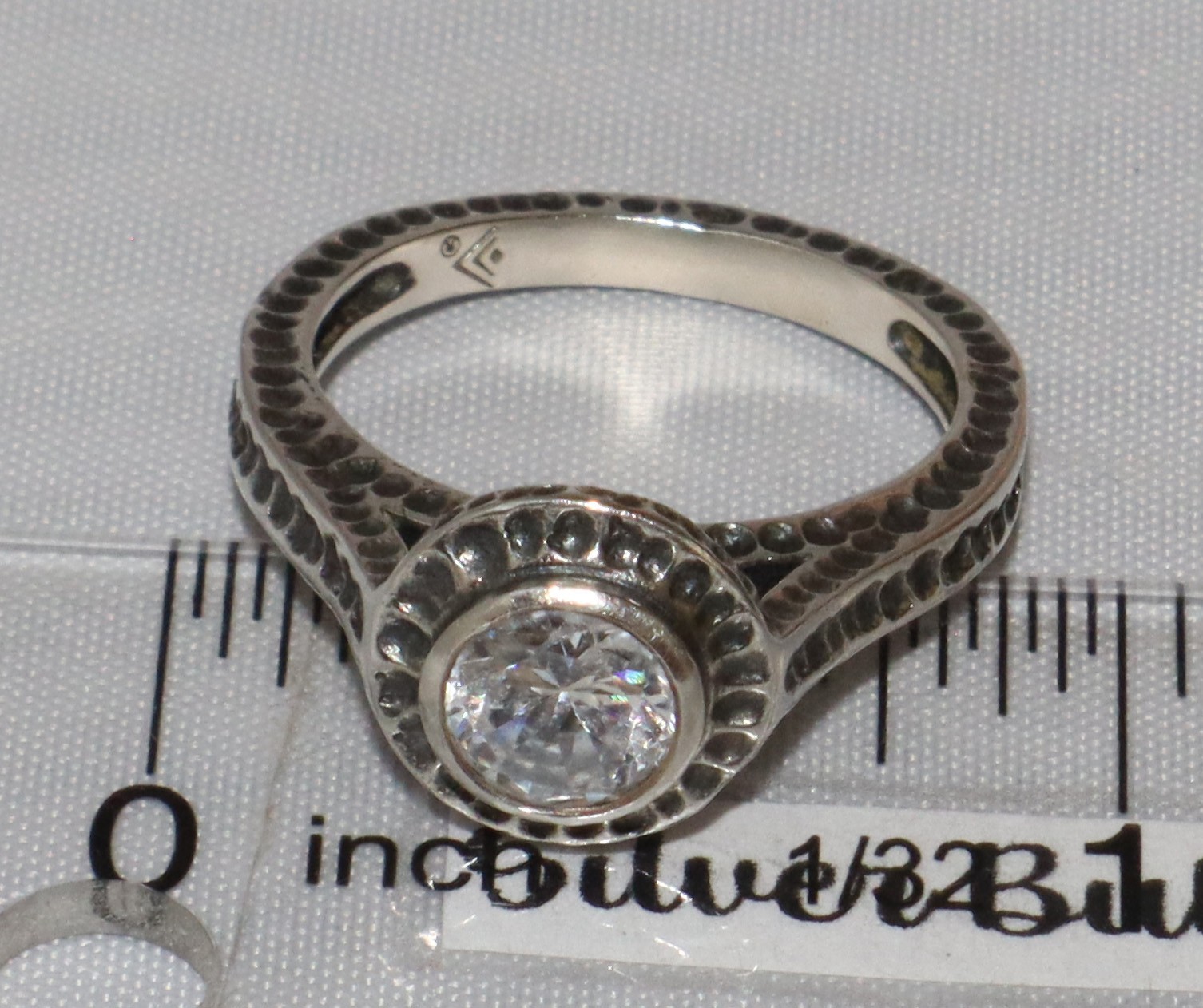 Silpada Sterling Silver Hammered Oxidized CZ “Perfect Bliss” Ring R2076 Size 7