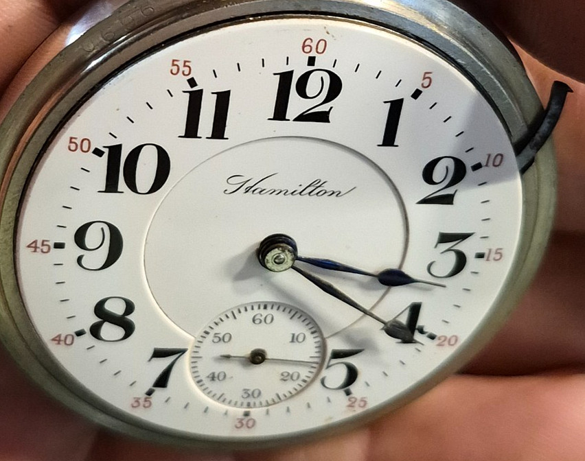 1903 Hamilton 940 21Jewel 18s Scarce Railroad Watch. Display back ~ Serviced!