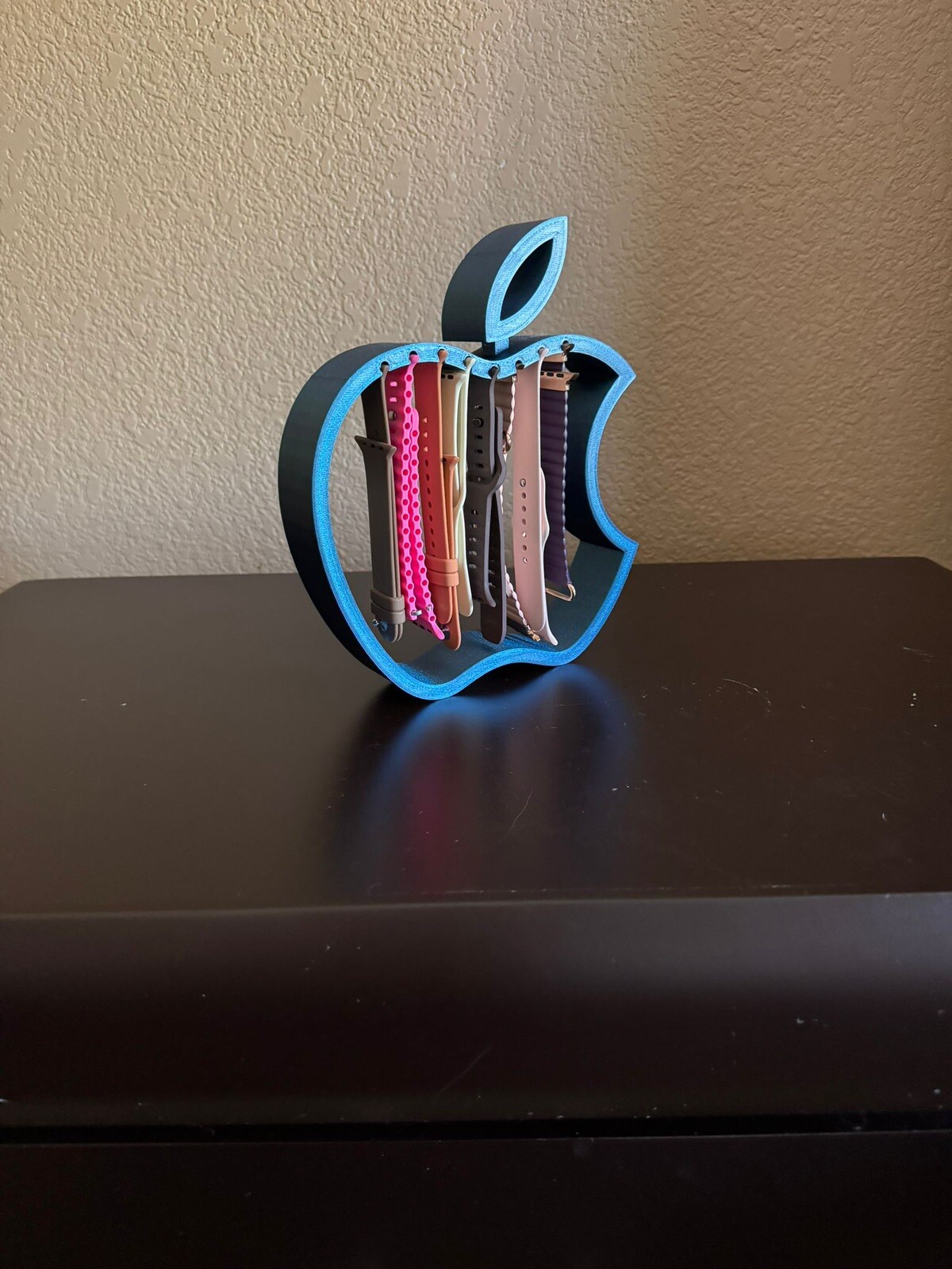 APPLE WATCH BAND HOLDER, DISPLAY, ORGANIZER,it holds up to 8 watch bands
