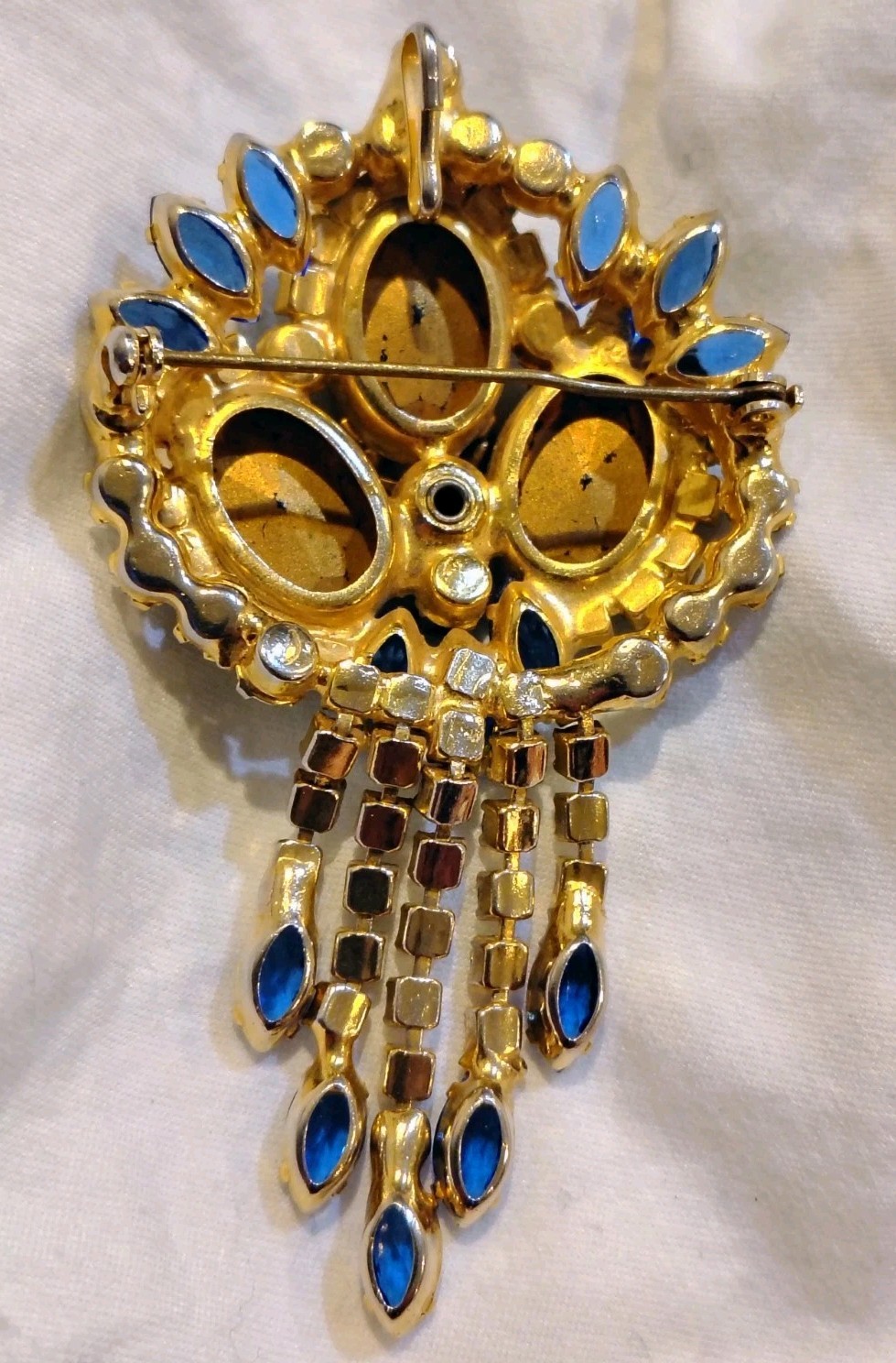 Juliana “Fruit Bowl” Sapphire Blue Waterfall, Carved Pendant Brooch 60’s Book Pc