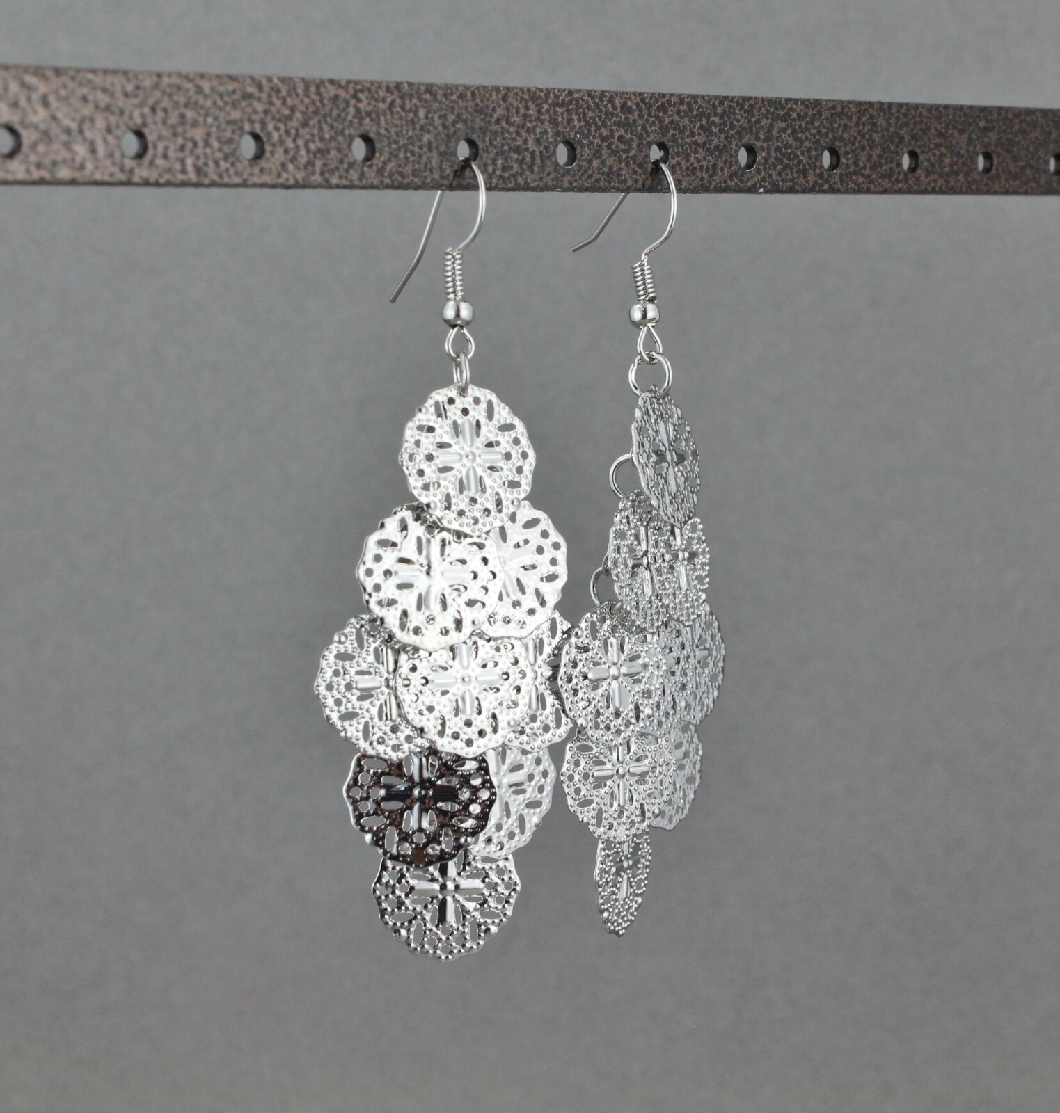 Silver chandelier earrings filigree dangle pendant wiggly 3″ long lightweight