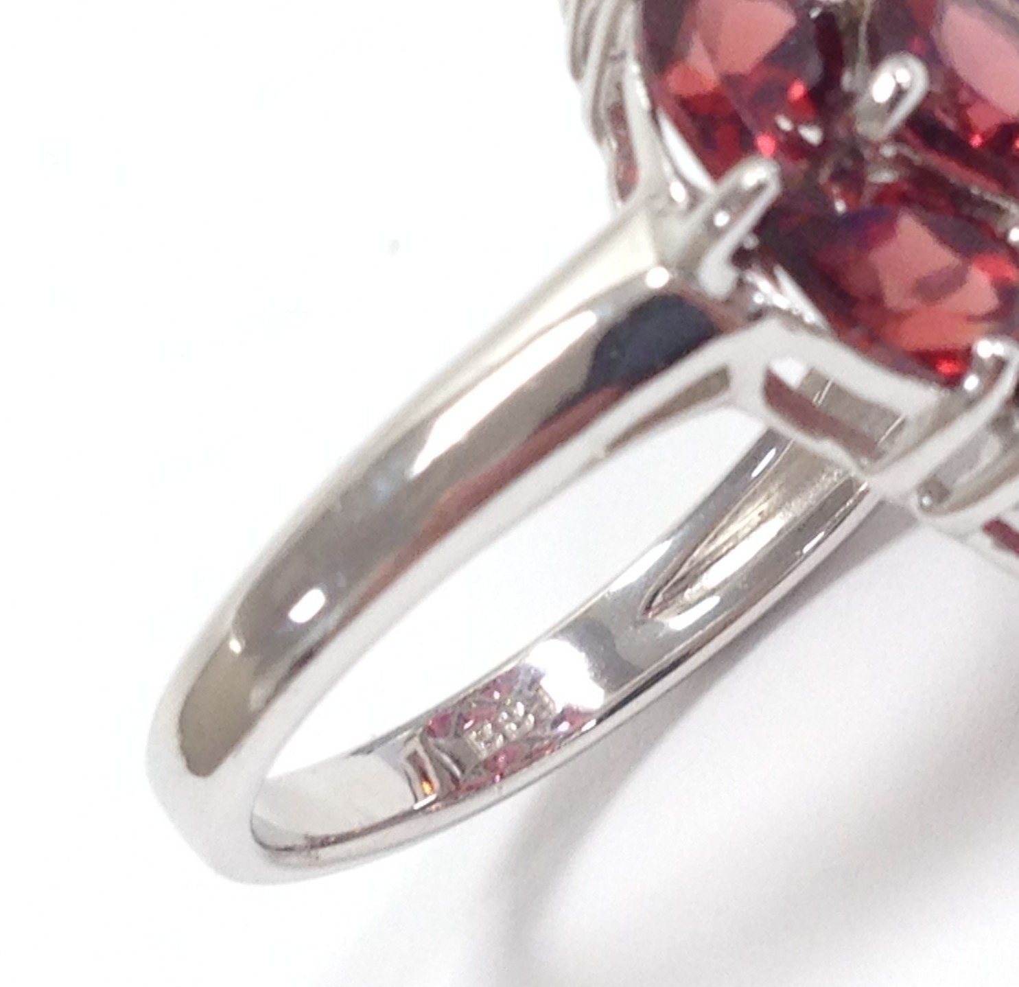 BBJ Bangkok Ratnaraj Sterling Silver Red Garnet Stone Cluster Ring Sz 7 Jewelry
