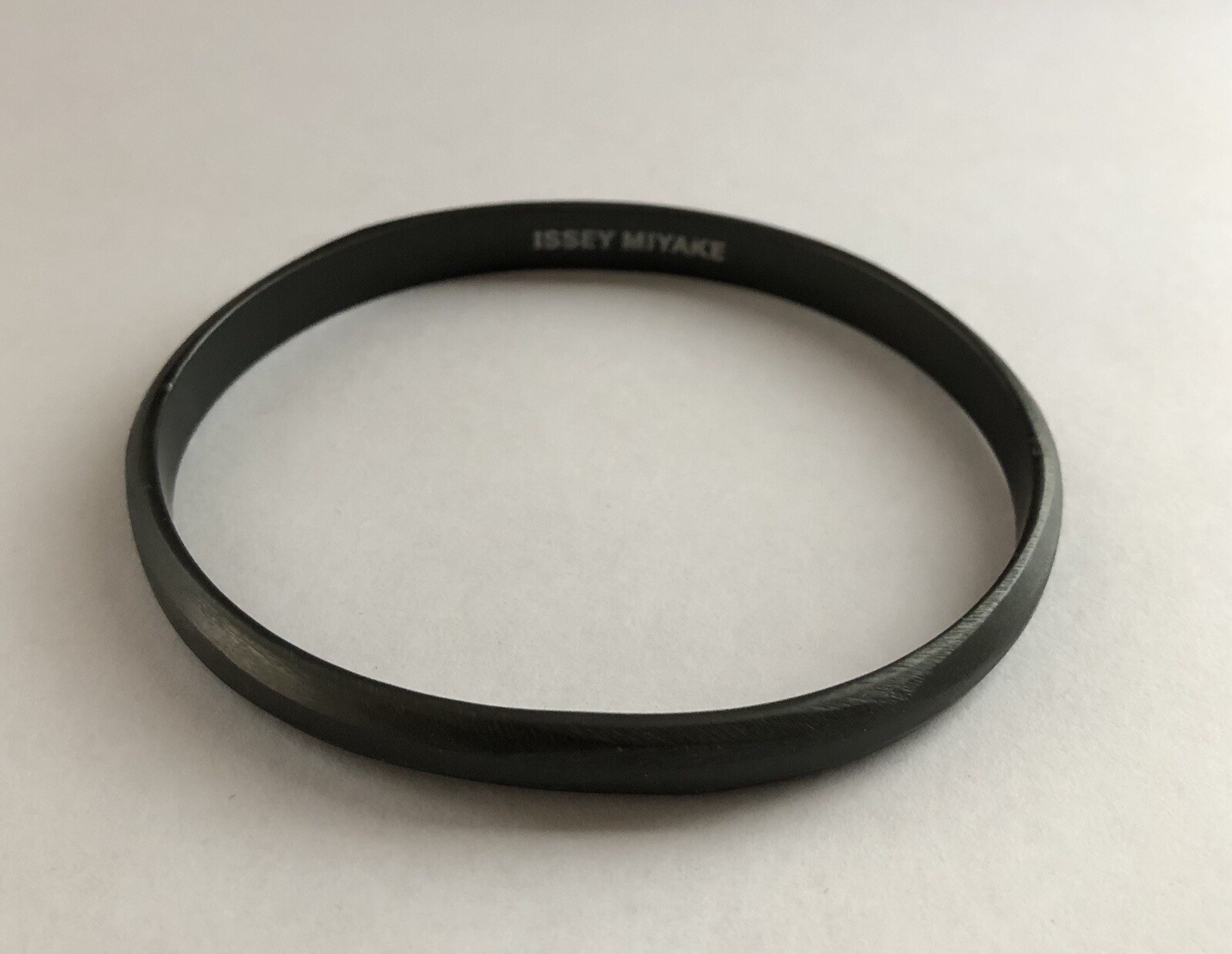 Signed ISSEY MIYAKE Grey Slate Dark Pewter Tone Metal Bangle Bracelet
