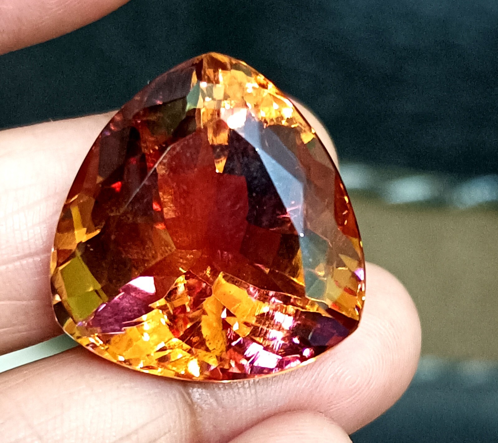 Certified 40.55 Ct Natural Trillion Cut Zultanite Color Changing Loose Gemstone