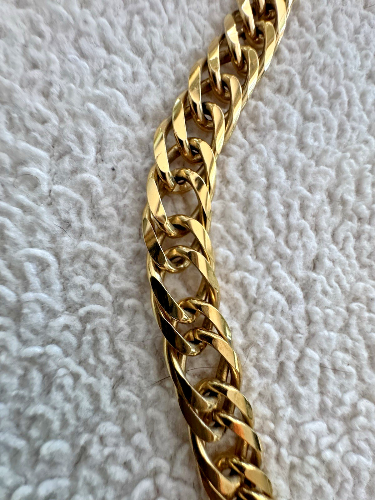 Vintage 65g 24”L Gold Tone Curb Cuban Link Necklace Unmarked Statement Chain