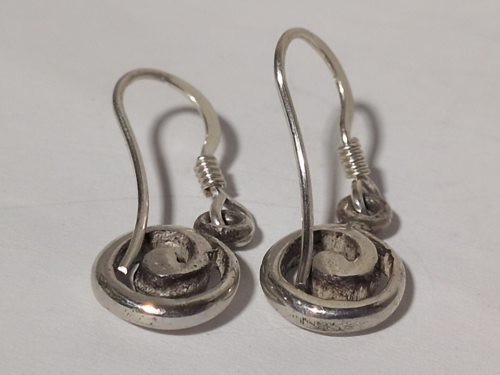 VINTAGE STERLING SILVER 9.2MM SWIRL DROP EARRINGS 2.7 GRAMS 925