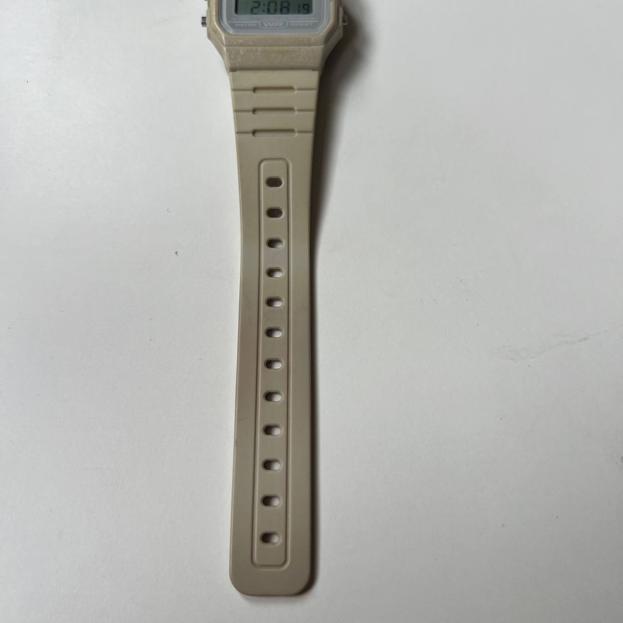 Casio f-91w 593 fully working digital rare beige / cream discontinue 025