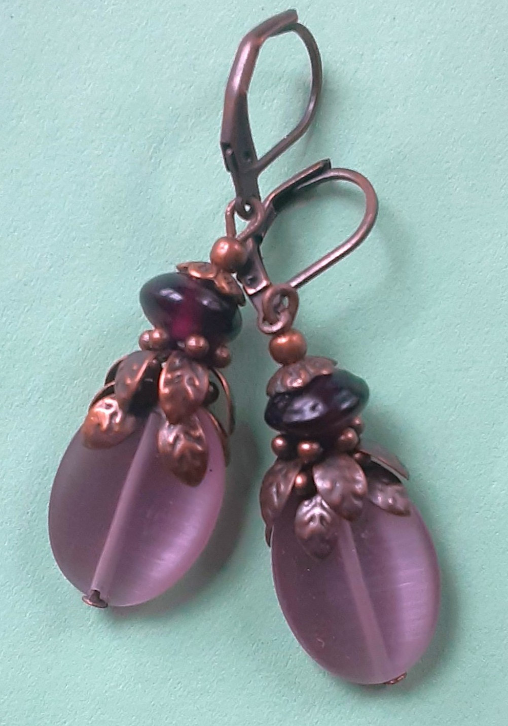 MAUVE PLUM CAT EYE oval earring COPPER LEVERBACK handcrafted #N25