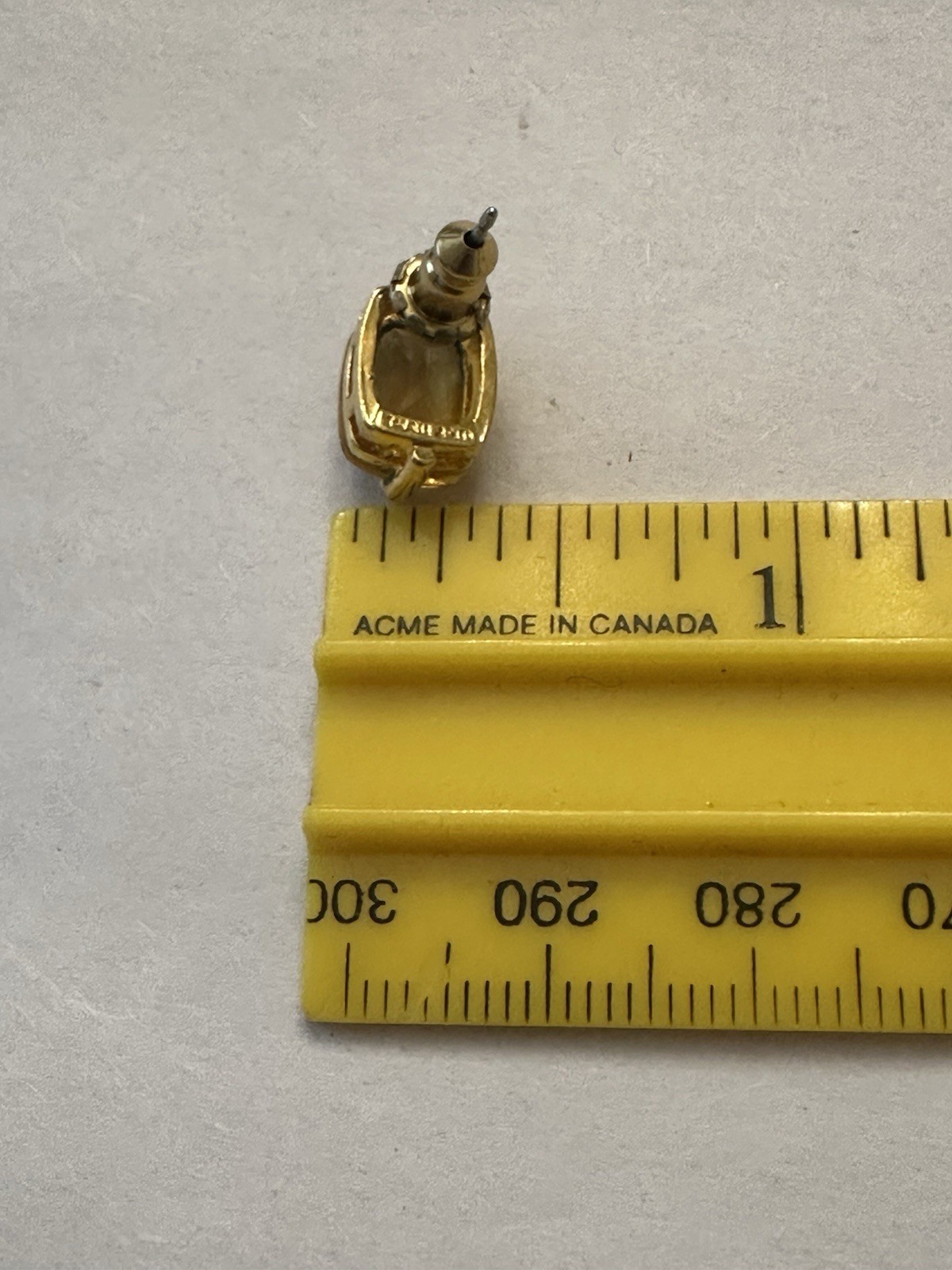 VTG Unsigned Joan Rivers Classics Coll. Faux Citrine & Gold-Toned Stud Earrings