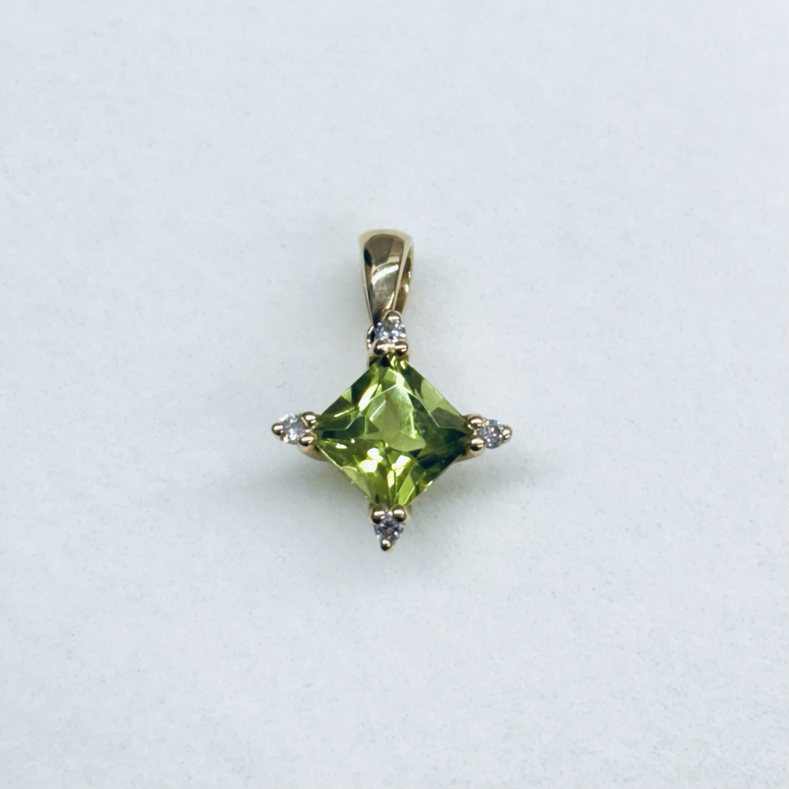 BH Effy 14k Yellow Gold Princess Cut Peridot & Diamond Solitaire Pendant Charm